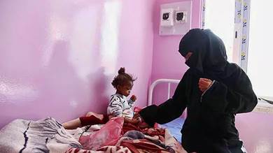 من الأوبئة المنتشرة في مناطق الحوثيين الكوليرا وحمّى الضنك
